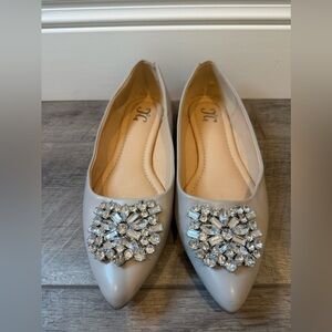 JG Women’s Faction Shoes Size 9 ,Color Light Grey